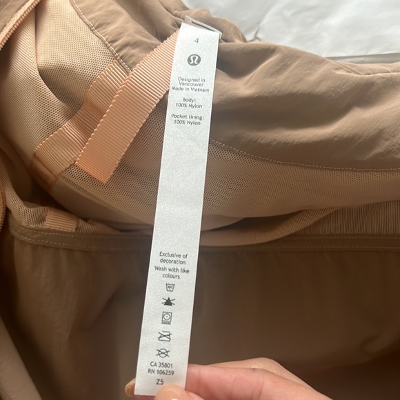 lululemon jacket - Picture 2 of 2